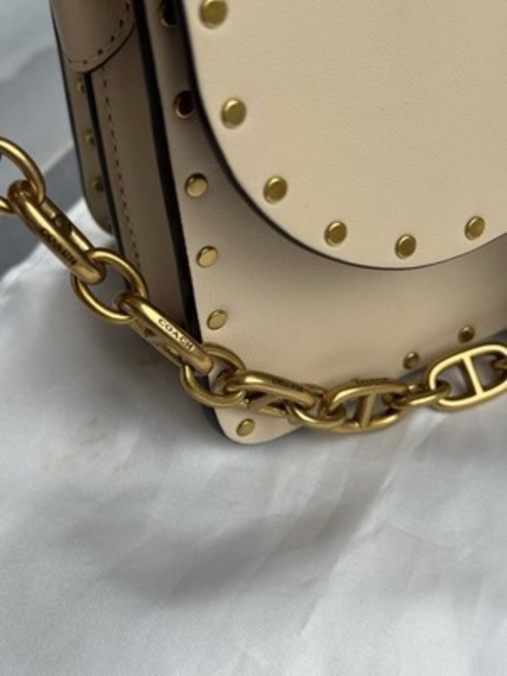 CLEAN! Coach Beat Shoulder Bag 18 Rivets Style 4600 TRIPLE STRAP Chain Leather - Picture 4 of 16
